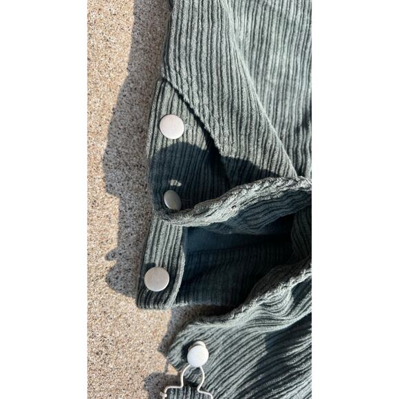 Peach Love Dress Women Size Small Green Corduroy Overall Mini Pockets Raw Hem - Picture 4 of 6